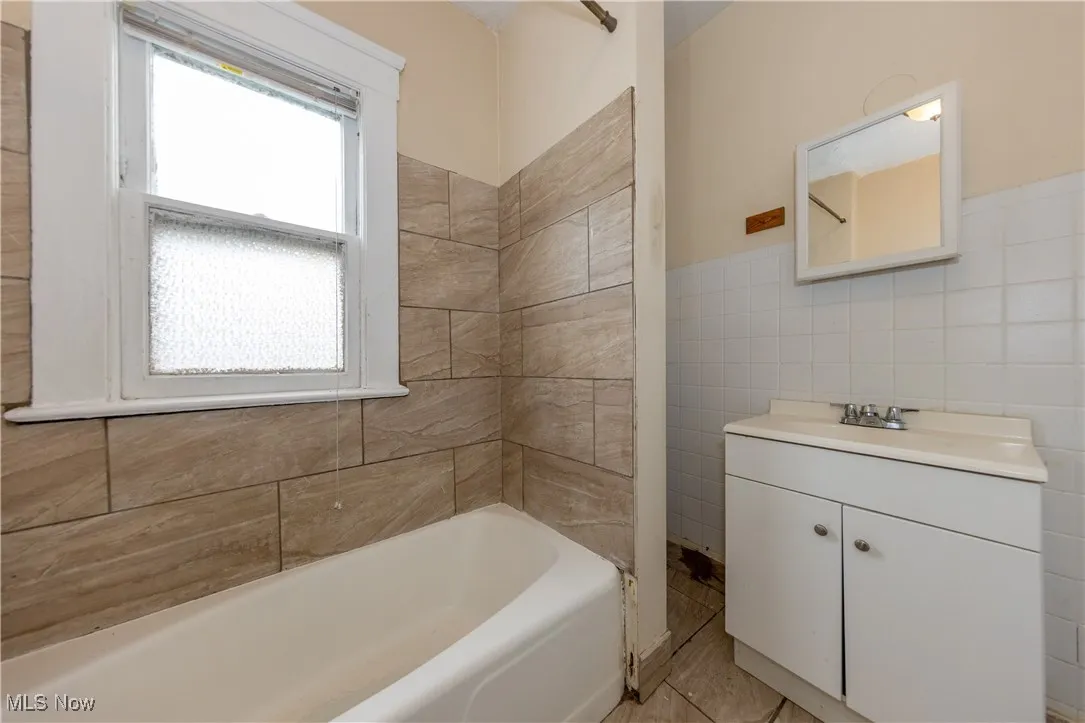 3617 E 57th Street, Cleveland, Ohio 44105,MLS Now Listing ID