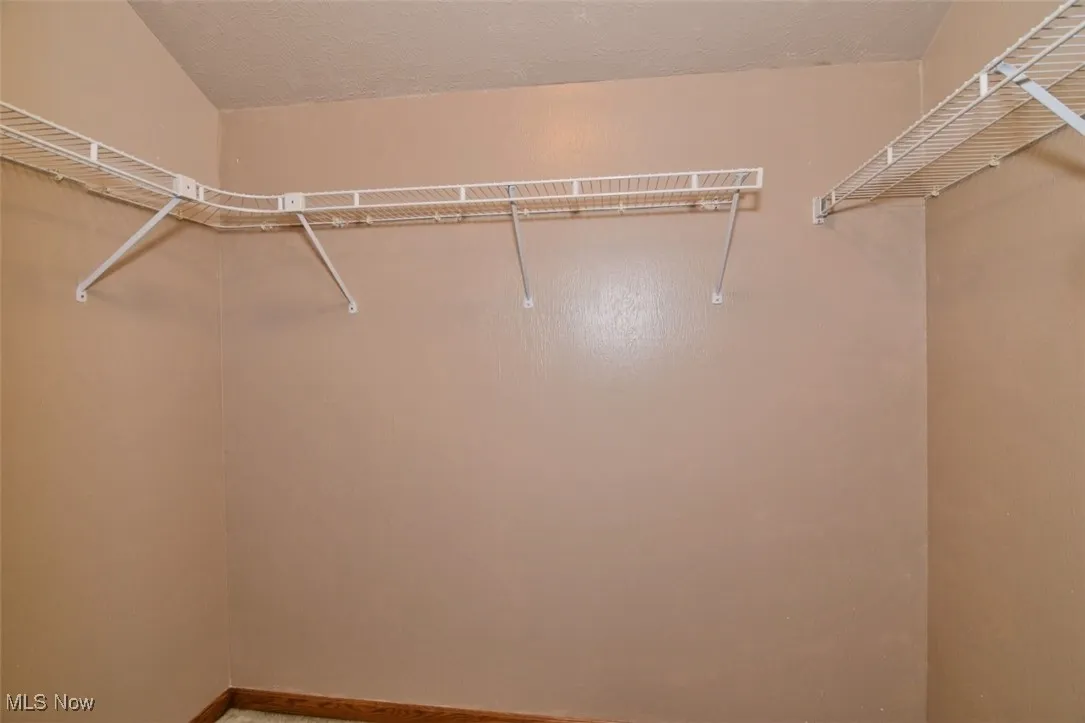 8175 Tanglewood Lane, Parma, Ohio 44129,MLS Now Listing ID