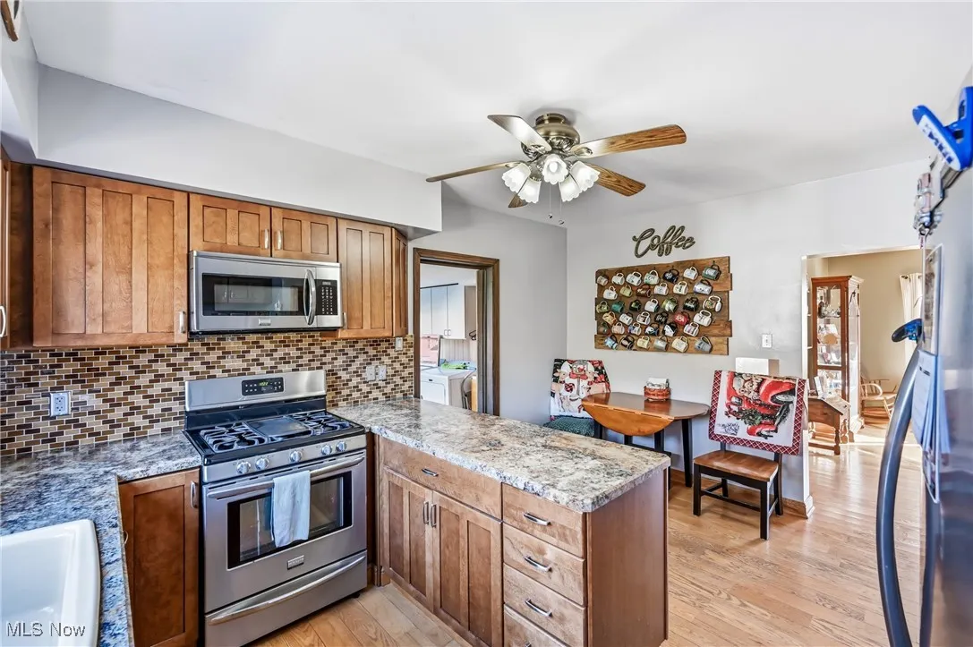 Imagine your farm fresh eggs & hot coffee for a fantastic country breakfast