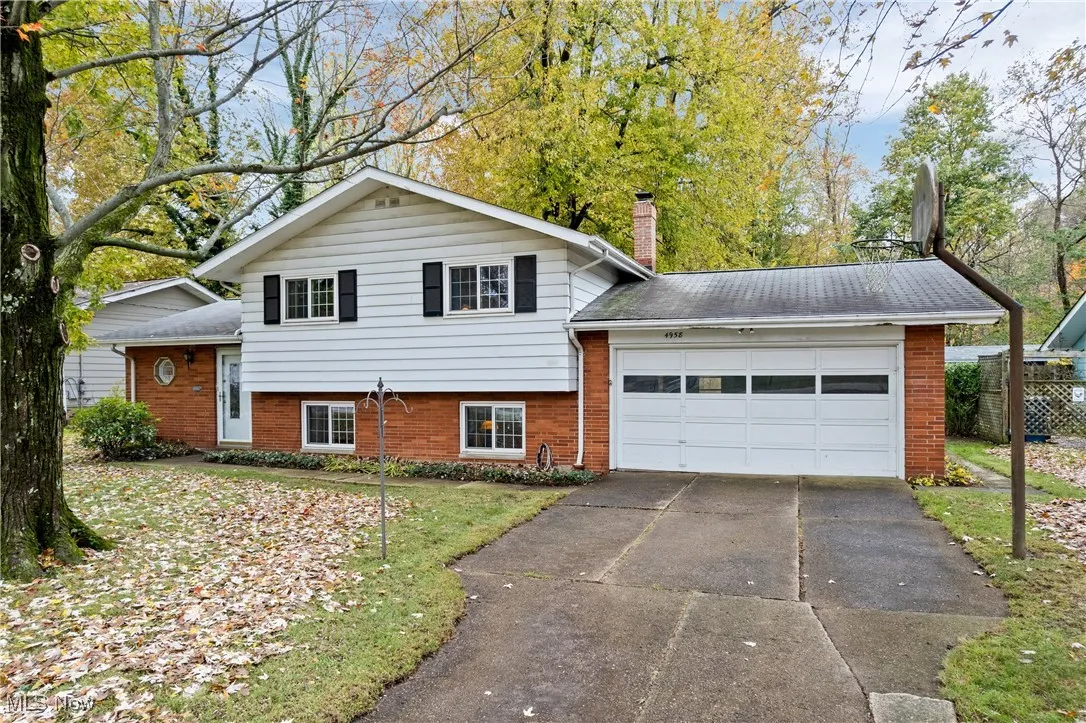 4958 Hampton Drive, North Olmsted, Ohio 44070,MLS Now Listing ID