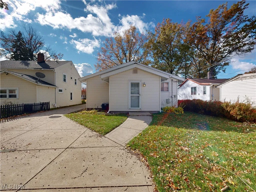 701 E 332nd Street, Eastlake, Ohio 44095,MLS Now Listing ID