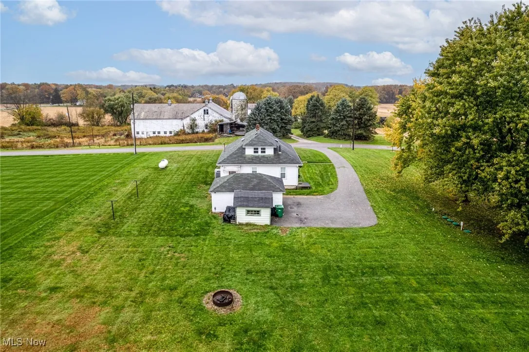 Aerial view of property and surrounding area