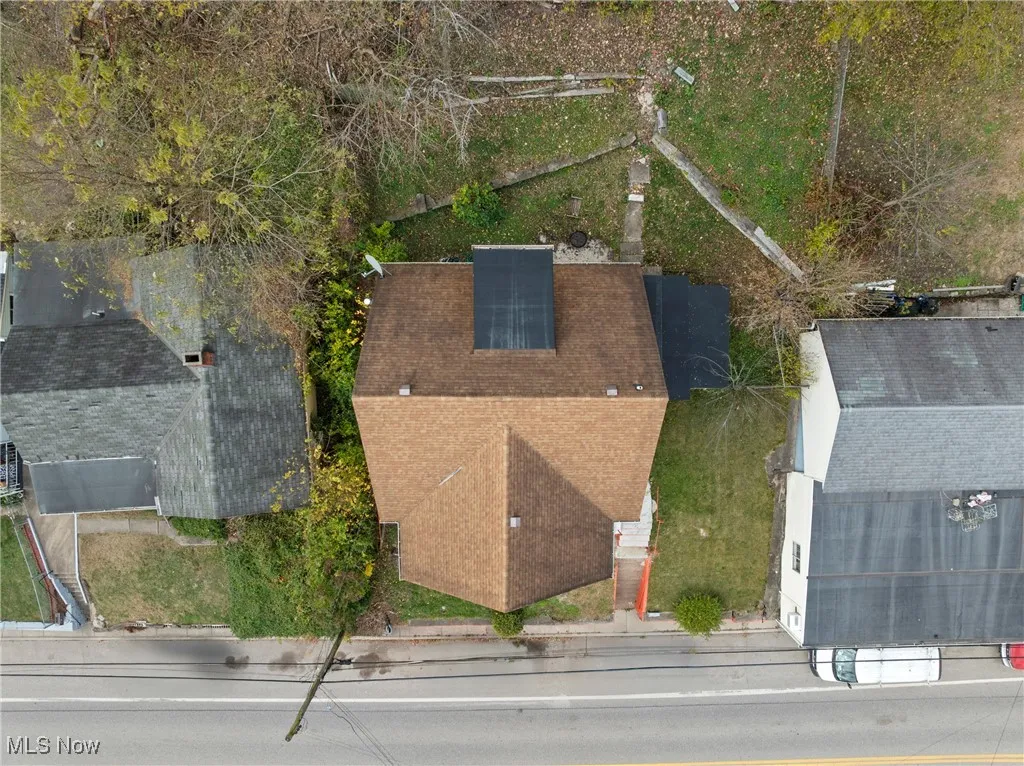 Aerial view of property and surrounding area