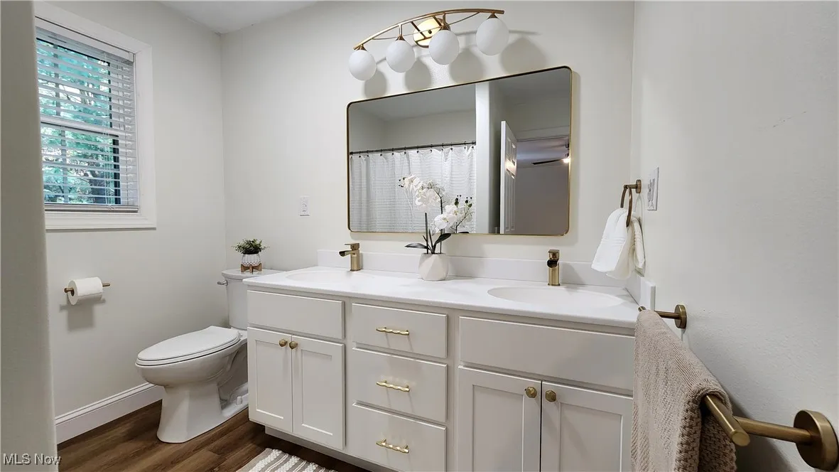 Master bath with double vanity