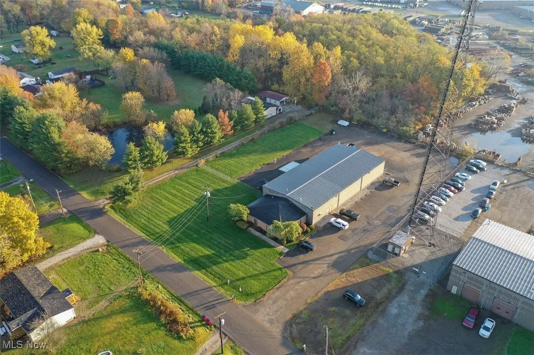 Aerial overview of property's location