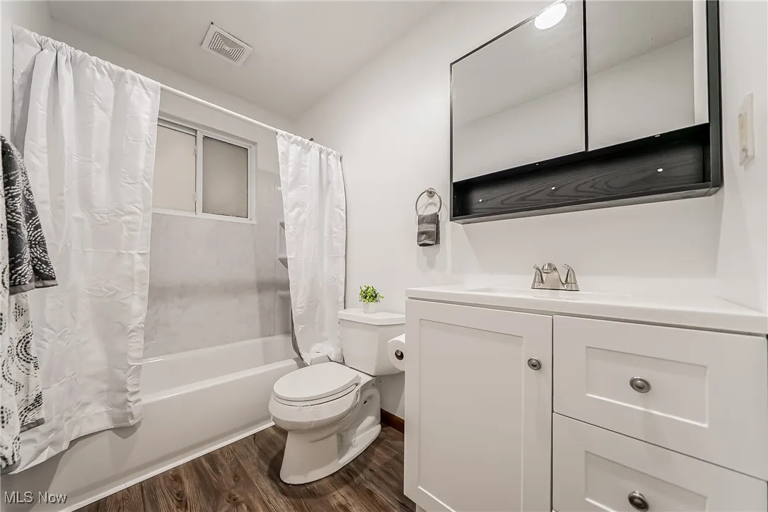 1038 Oakwood Drive, Elyria, Ohio 44035,MLS Now Listing ID