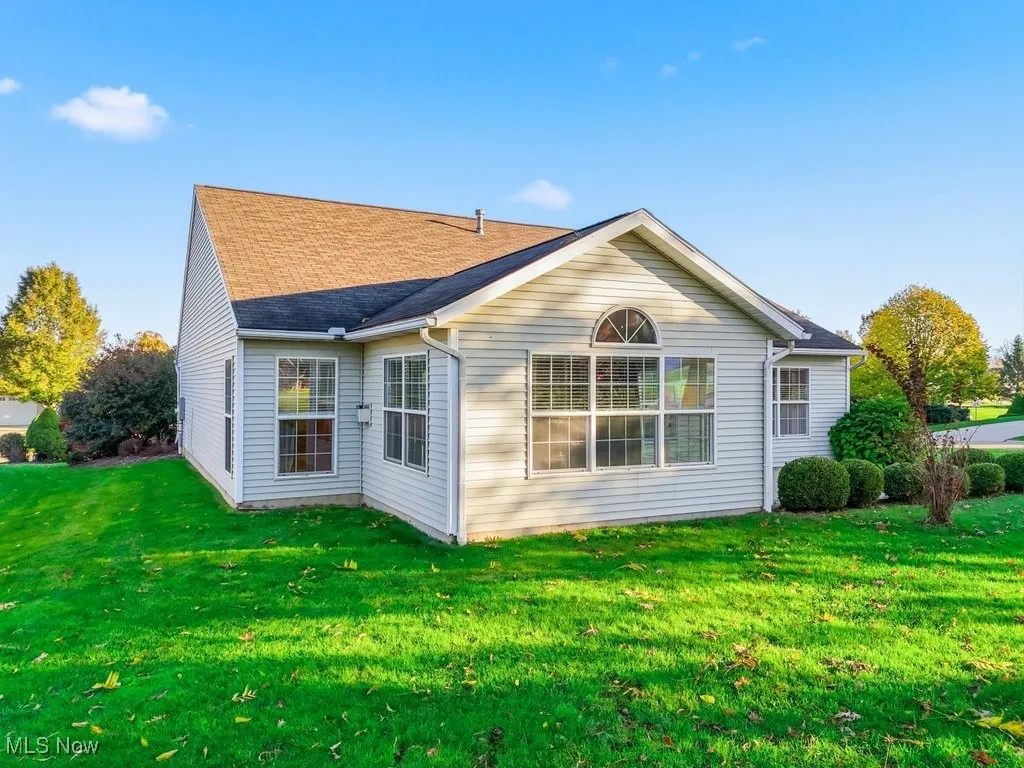 404 Brookpoint Street, North Canton, Ohio 44720,MLS Now Listing ID