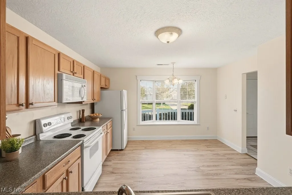 404 Brookpoint Street, North Canton, Ohio 44720,MLS Now Listing ID