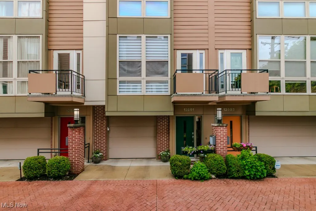 12591 Larchmere Boulevard # W-6, Cleveland, Ohio 44120,MLS Now Listing ID