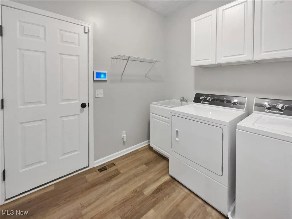 5833 Furlong Drive, Medina, Ohio 44256,MLS Now Listing ID