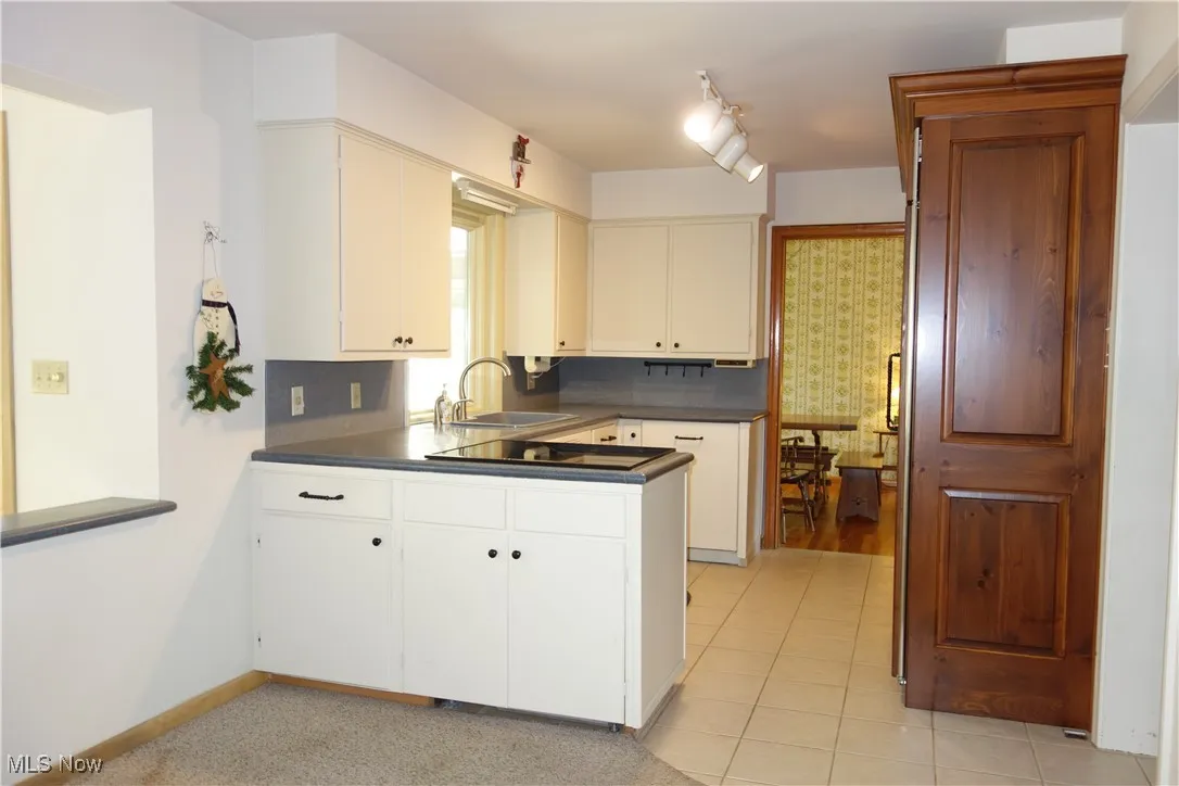 Kitchen w/Stove, Dishwasher, Mega-size Pantry &  Refrigerator