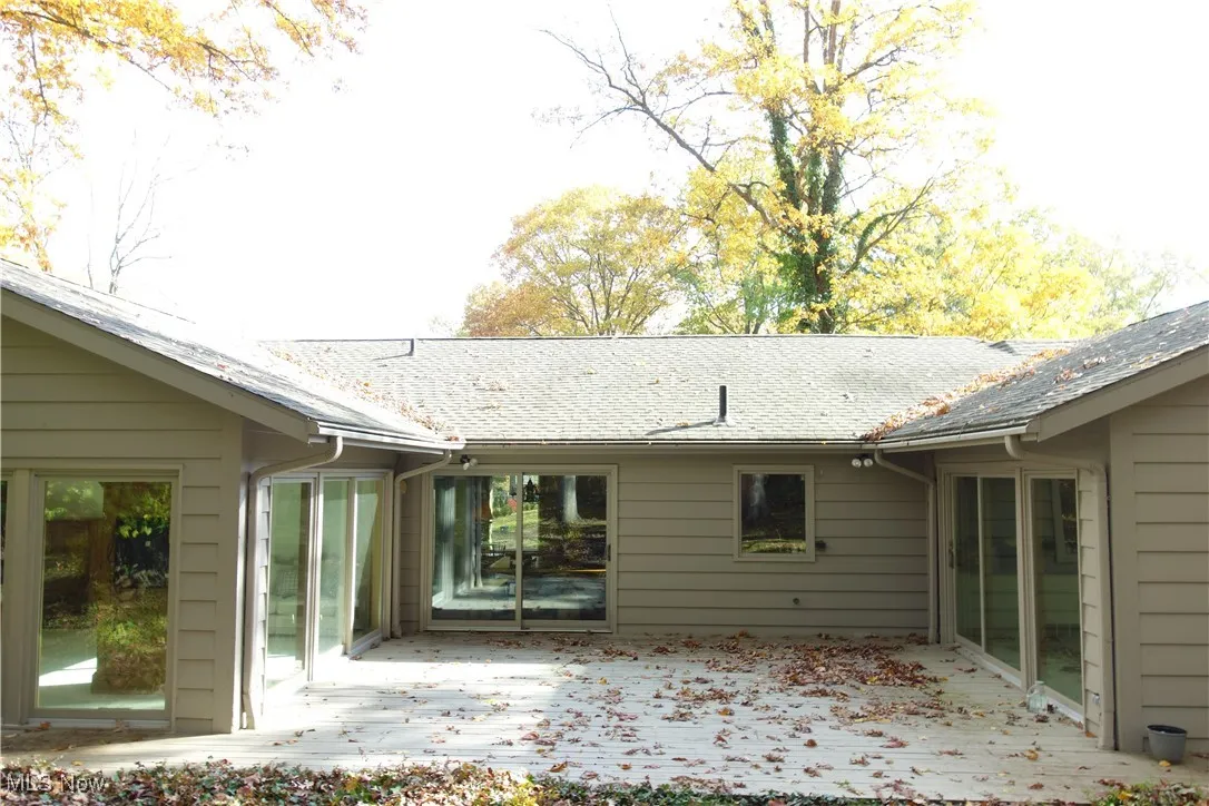 Huge Patio connects Family Room--Dining Room--Master Suite