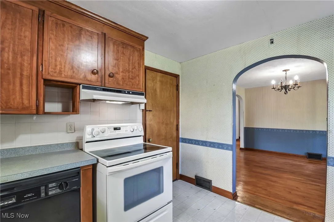 2311 N Jefferson Boulevard, Lorain, Ohio 44052,MLS Now Listing ID