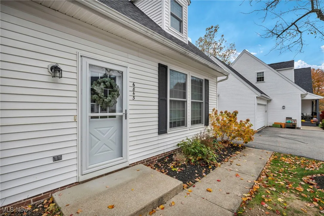 6843 Chaffee Court, Brecksville, Ohio 44141,MLS Now Listing ID