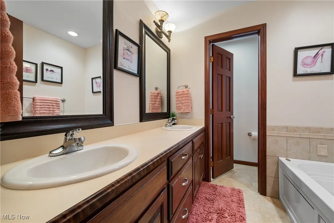 268 Schoenbrunn Drive, New Philadelphia, Ohio 44663,MLS Now Listing ID