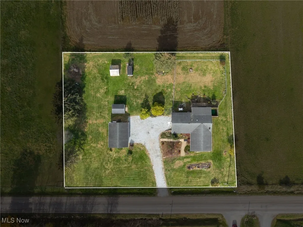 Aerial overview of property's location with property boundaries highlighted