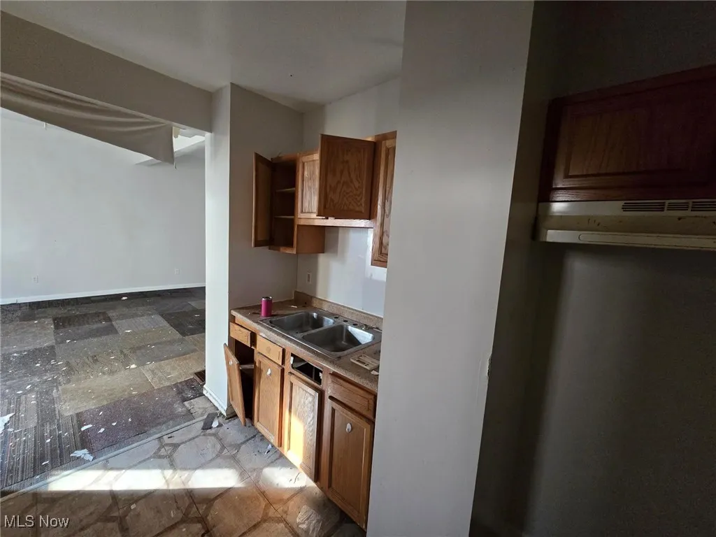 6511 Lansing Avenue, Cleveland, Ohio 44105,MLS Now Listing ID