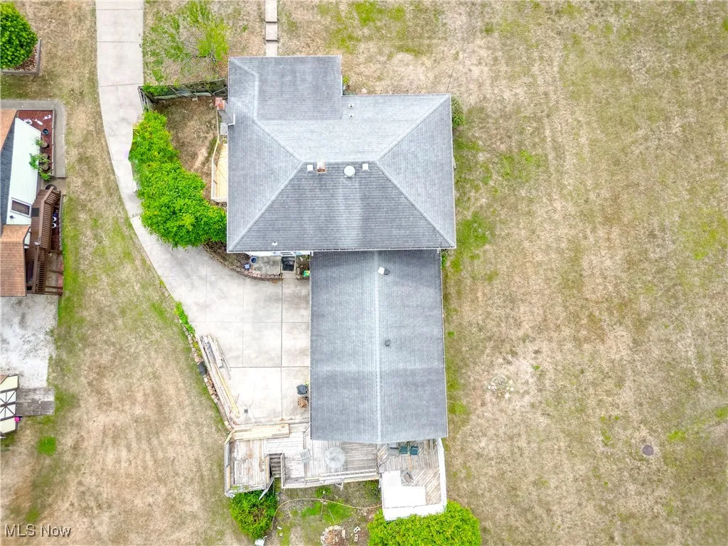 Aerial view of property and surrounding area