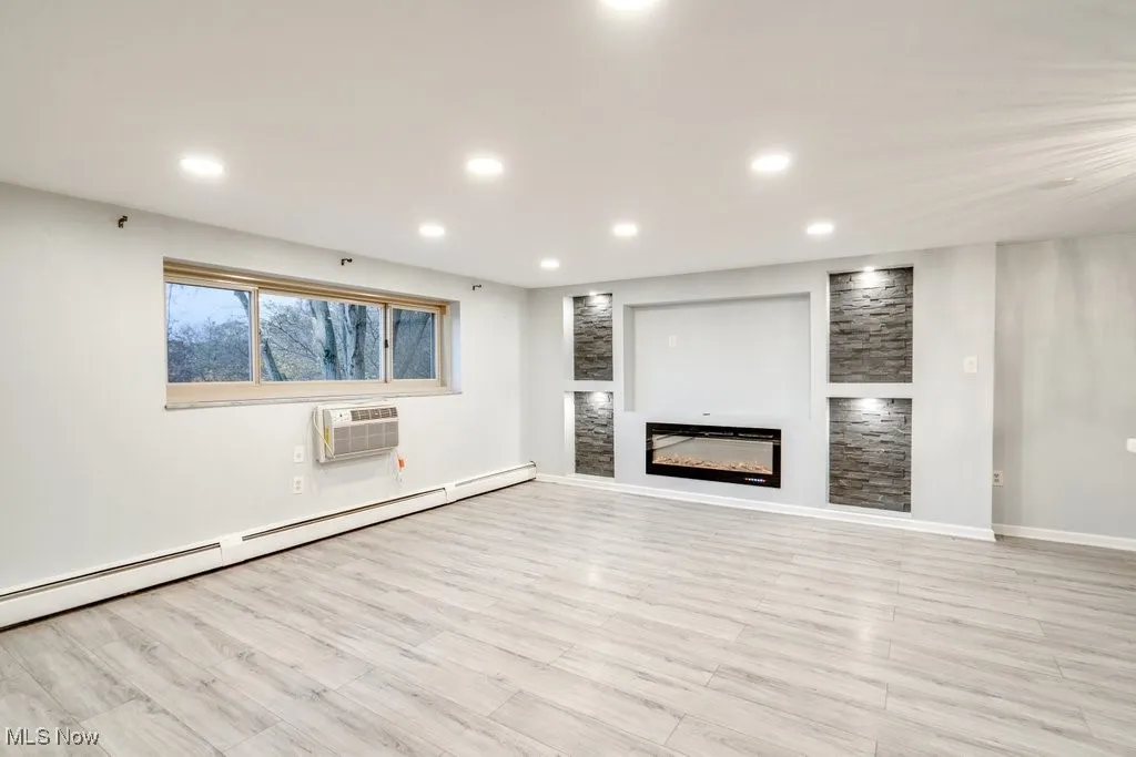 101 S Rocky River Drive # 401, Berea, Ohio 44017,MLS Now Listing ID