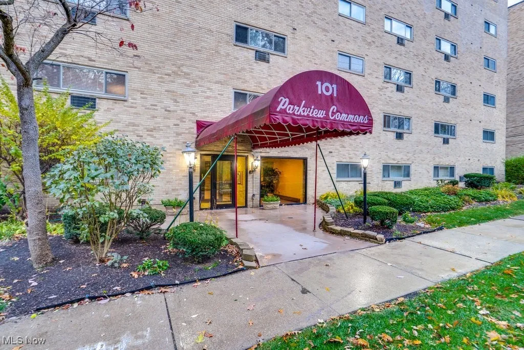 101 S Rocky River Drive # 401, Berea, Ohio 44017,MLS Now Listing ID