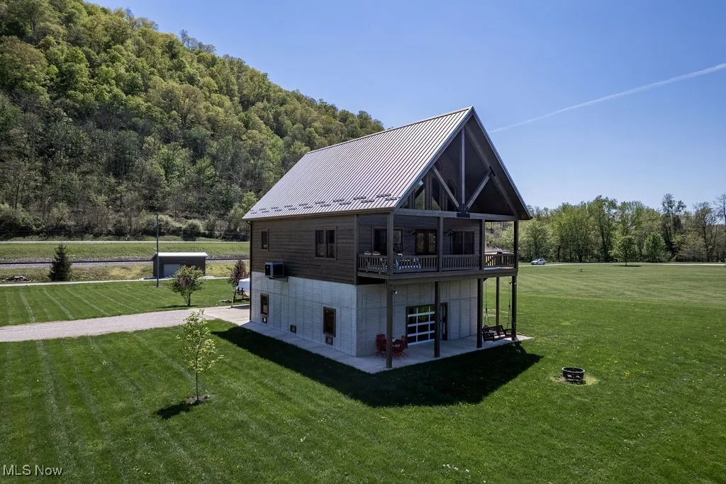 Side aerial of home.