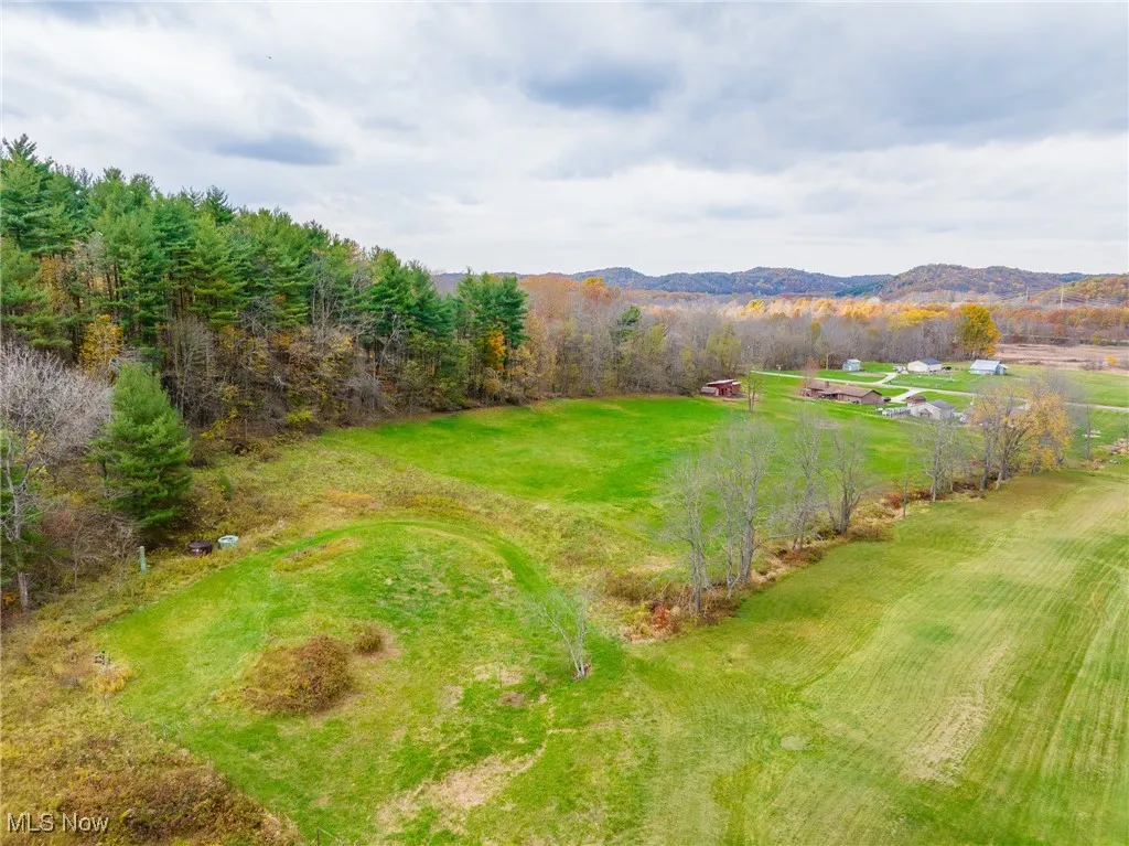 8898 Pleasant Valley Road, Uhrichsville, Ohio 44683,MLS Now Listing ID