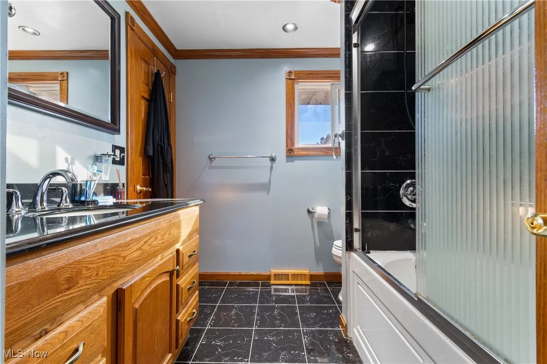 5658 N Circle View Drive, Seven Hills, Ohio 44131,MLS Now Listing ID