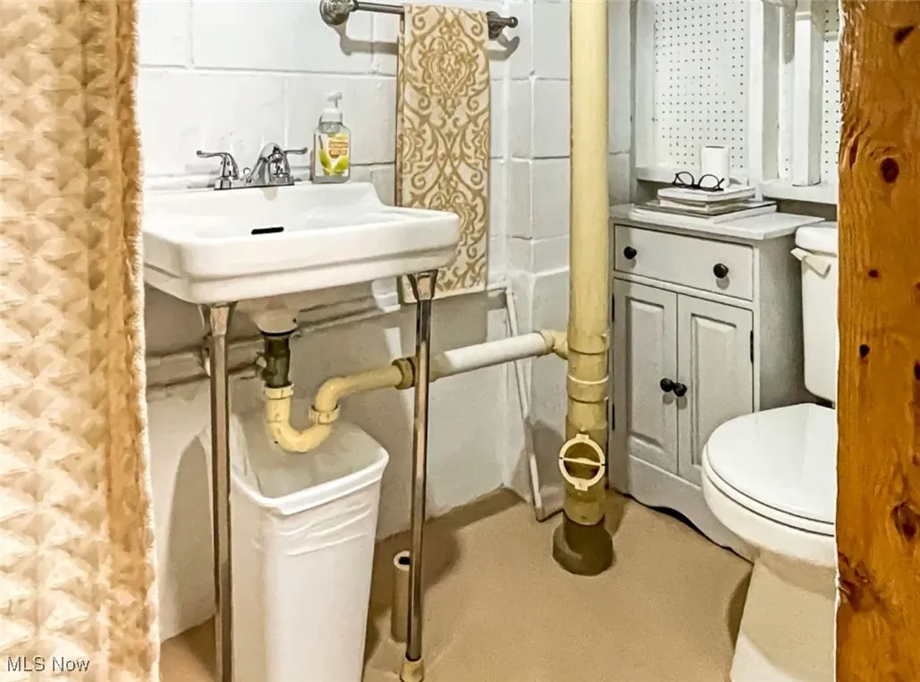 422 E 7th Street, Mc Donald, Ohio 44437,MLS Now Listing ID