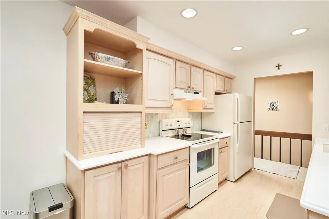 1066 Hampton Ridge Drive, Akron, Ohio 44313,MLS Now Listing ID