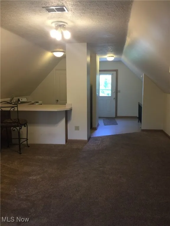 Open Floor Plan w/lofted ceiling