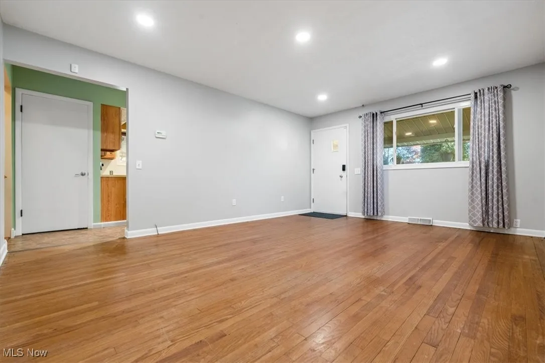 2802 12th Avenue, Vienna, West Virginia 26105,MLS Now Listing ID