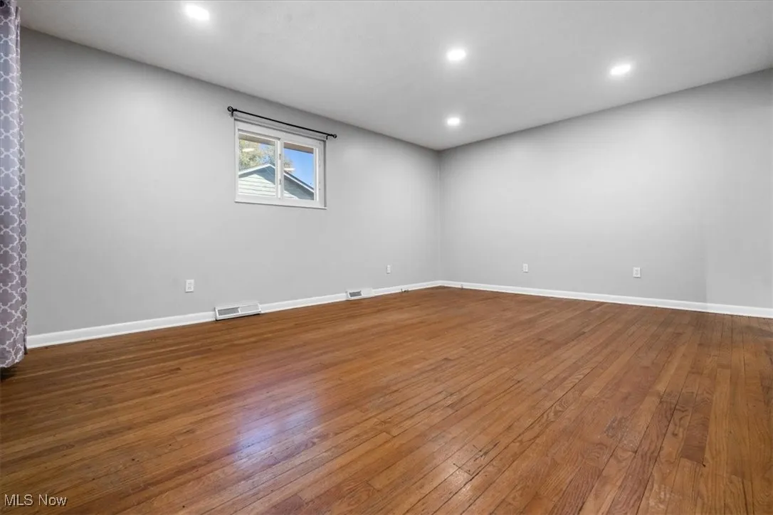 2802 12th Avenue, Vienna, West Virginia 26105,MLS Now Listing ID