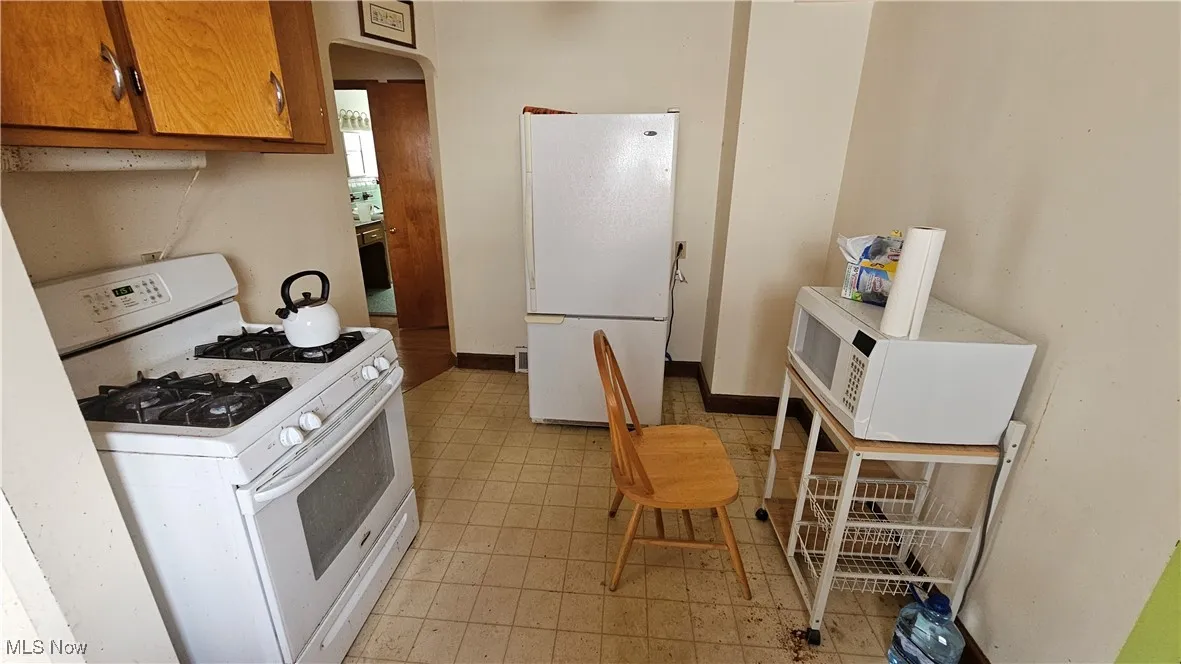 4249 Wyncote Road, Cleveland, Ohio 44121,MLS Now Listing ID