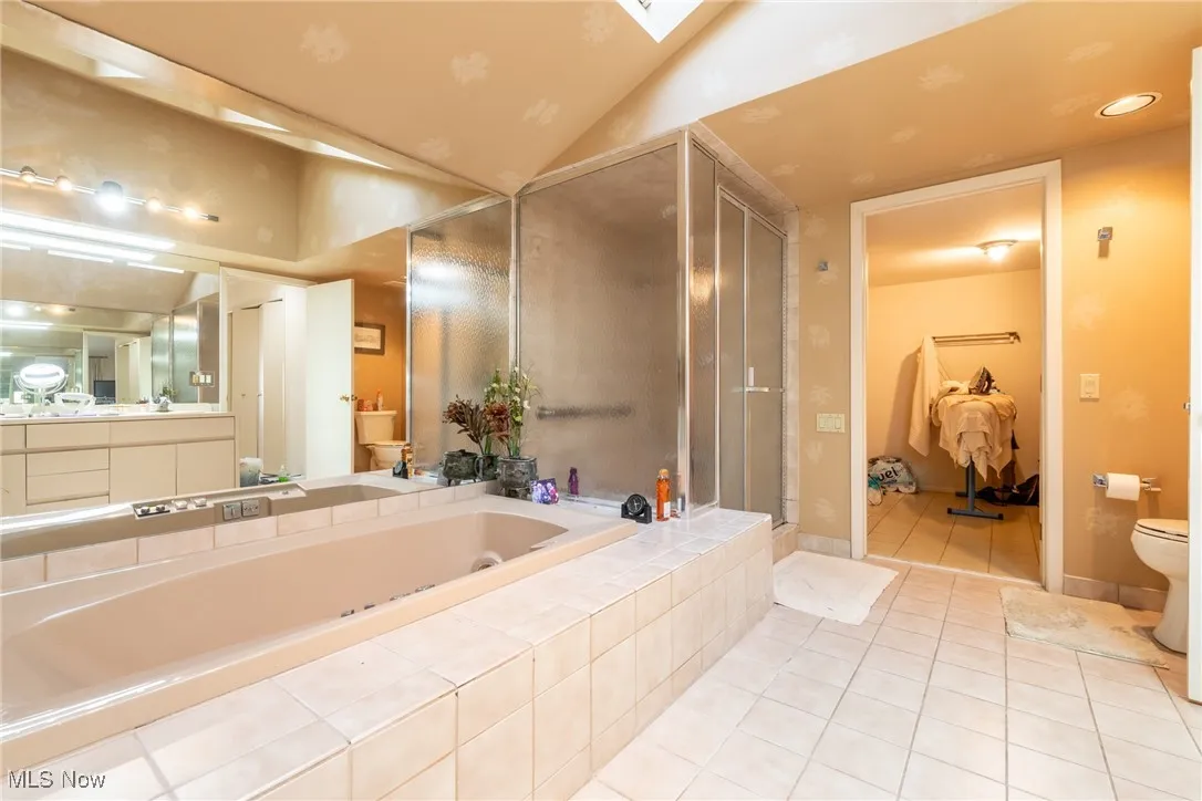 5 Hampshire Court, Beachwood, Ohio 44122,MLS Now Listing ID