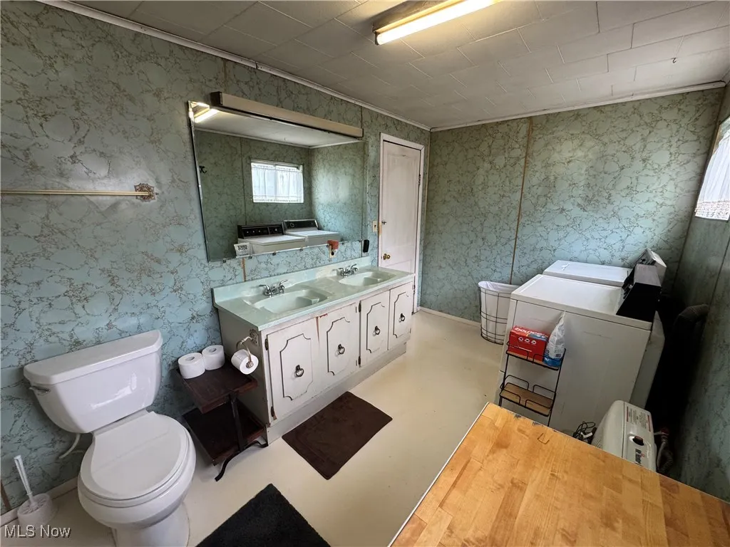 385 Center Street, Clay, West Virginia 25043,MLS Now Listing ID