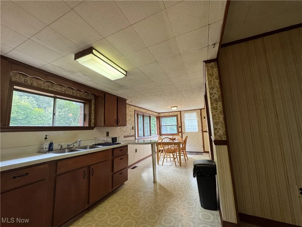 385 Center Street, Clay, West Virginia 25043,MLS Now Listing ID