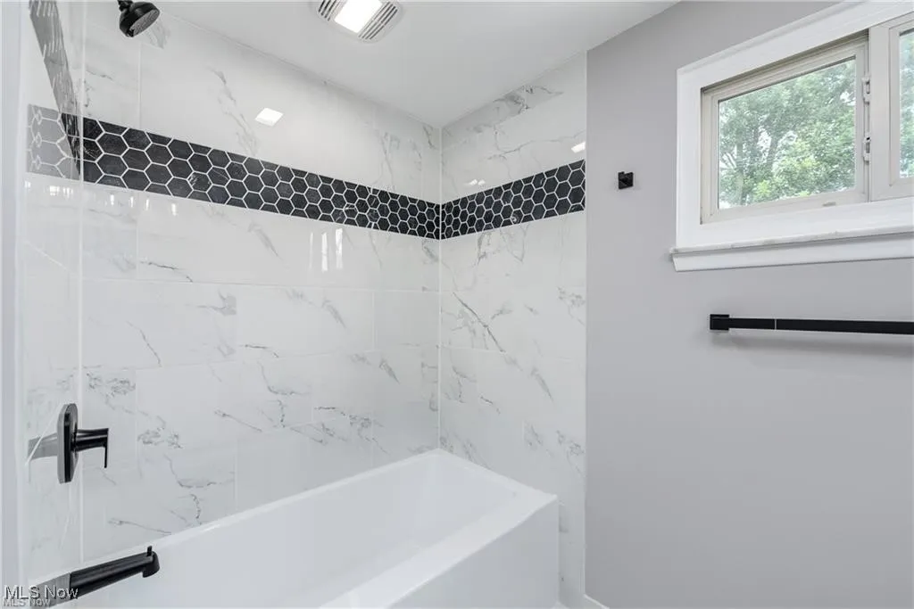 4562 W 192nd Street, Cleveland, Ohio 44135,MLS Now Listing ID