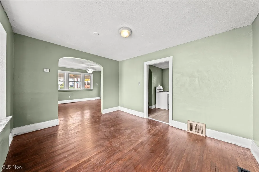 884 Lovers Lane, Akron, Ohio 44306,MLS Now Listing ID