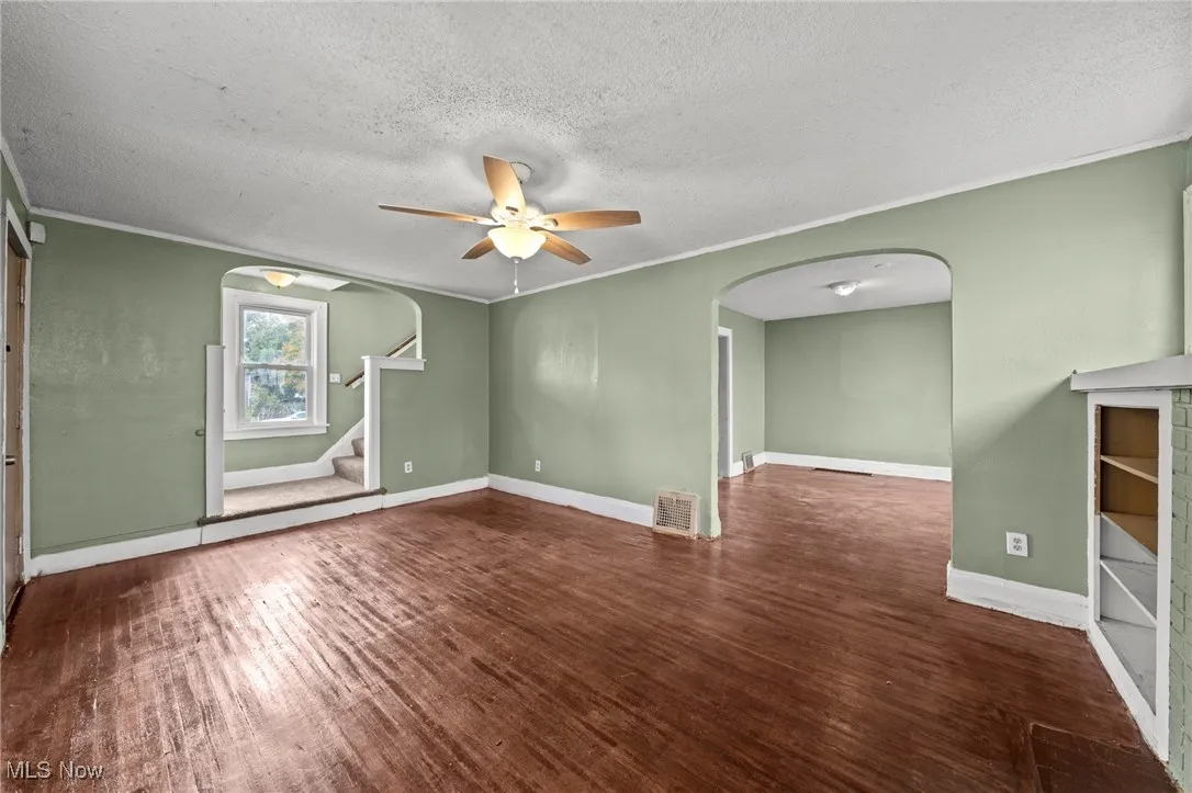 884 Lovers Lane, Akron, Ohio 44306,MLS Now Listing ID