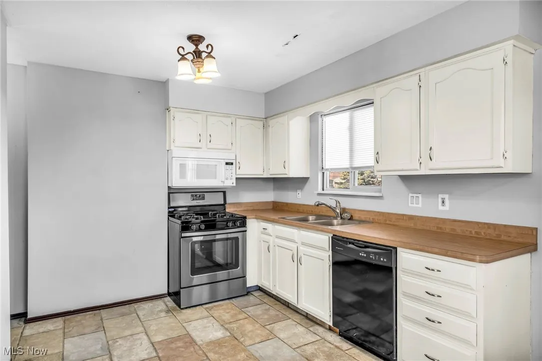 9000 Memphis Avenue, Brooklyn, Ohio 44144,MLS Now Listing ID