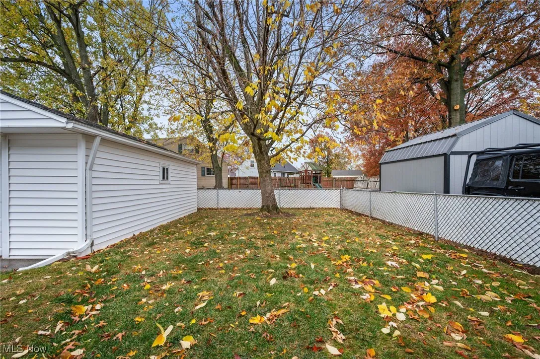 Fantastic yard great for entertaining and or relaxing!