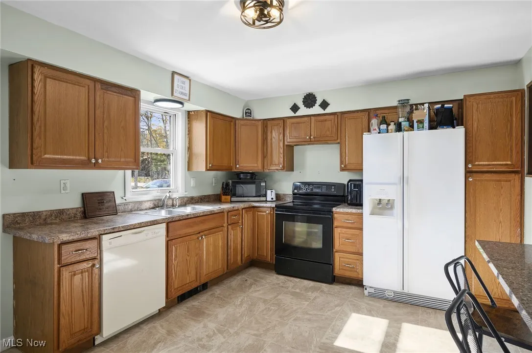 16195 Snow Road, Burton, Ohio 44021,MLS Now Listing ID