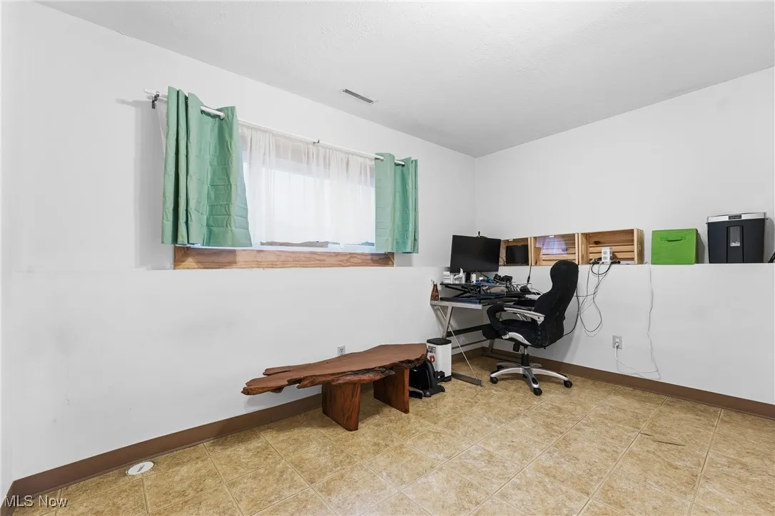 Office with baseboards
