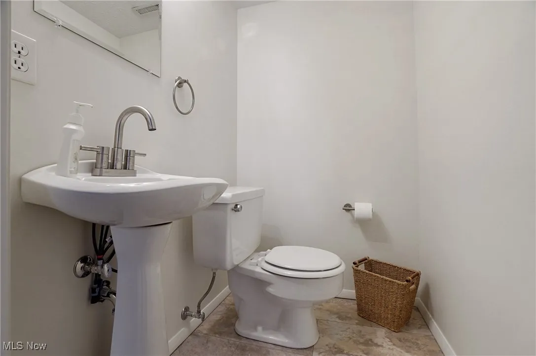 63 Oakhurst Drive, Munroe Falls, Ohio 44262,MLS Now Listing ID