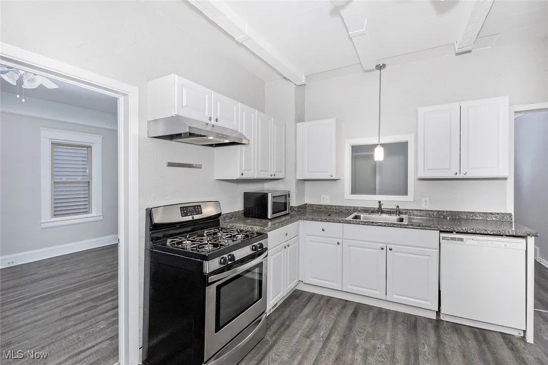 1975 E 124th Place, Cleveland, Ohio 44106,MLS Now Listing ID