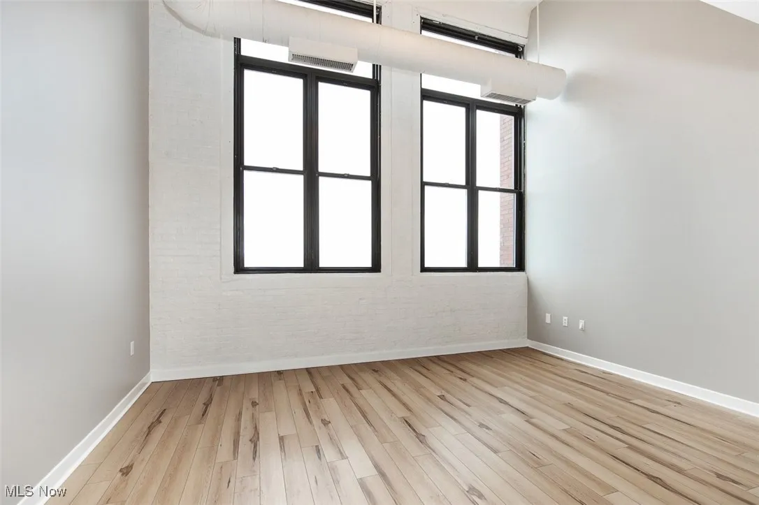 1133 W 9th Street # 703, Cleveland, Ohio 44113,MLS Now Listing ID