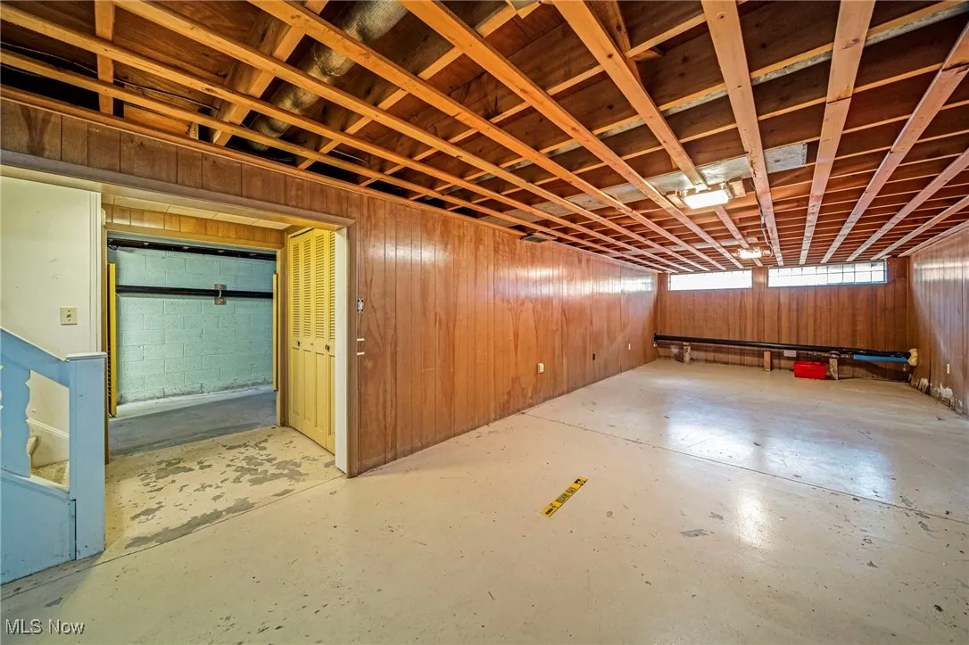 8241 Lewis Road, Berea, Ohio 44017,MLS Now Listing ID