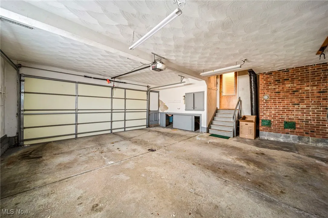 8241 Lewis Road, Berea, Ohio 44017,MLS Now Listing ID