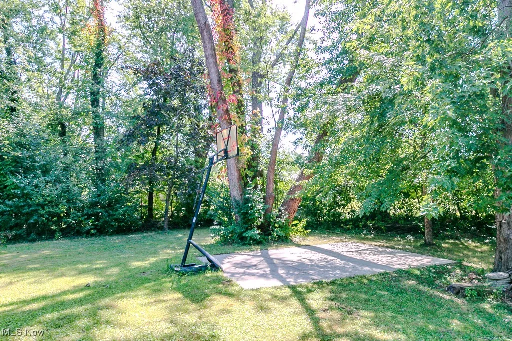 6464 Woodhawk Drive, Mayfield Heights, Ohio 44124,MLS Now Listing ID