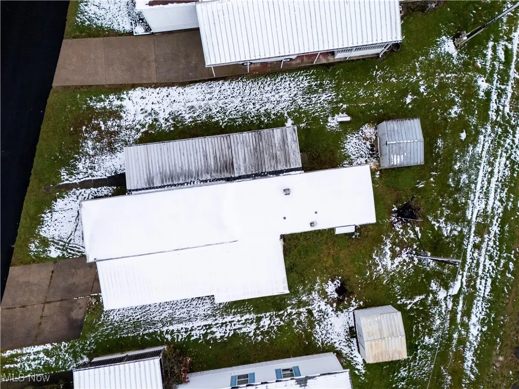 Aerial overview of property's location